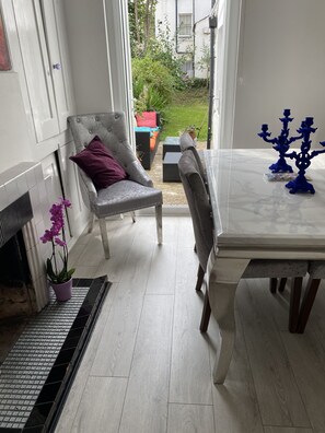 Interior - Beautiful Townhouse (Brighton)