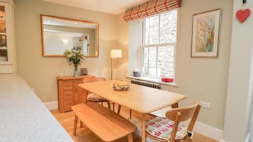 Cottage | Private kitchen | Fridge, microwave, dishwasher, electric kettle