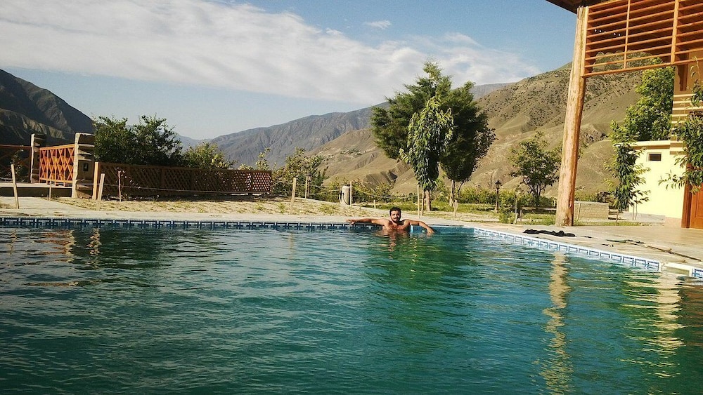 Hindukush Heights by null