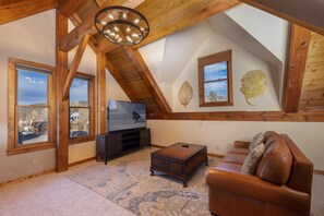 TV, fireplace - The River House Chalet: On Main Street, Pet-Friendly, Walk 2 Gondola, Hot tub (Breckenridge)