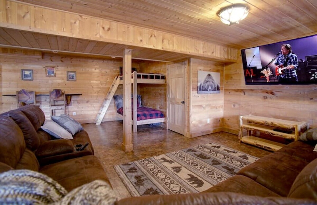 Photo 69 of Cozy nature vibes! Secluded, private and convenient!