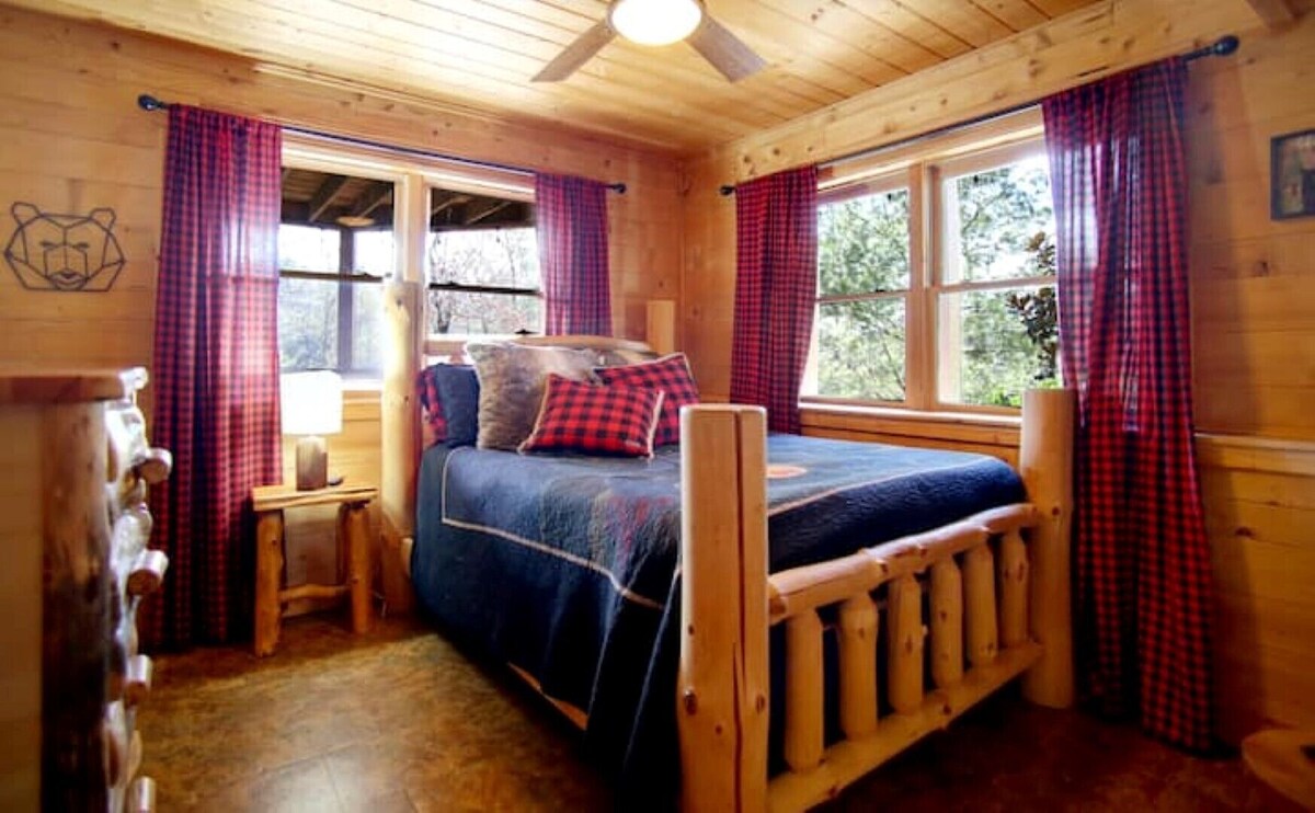 Photo 64 of Cozy nature vibes! Secluded, private and convenient!