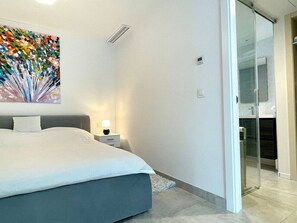 3 chambres, fer et planche Ă repasser, accĂšs Internet, draps fournis