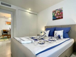 3 chambres, fer et planche à repasser, Wi-Fi, literie fournie