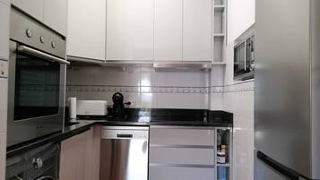 Microwave, dishwasher, toaster, cookware/dishes/utensils