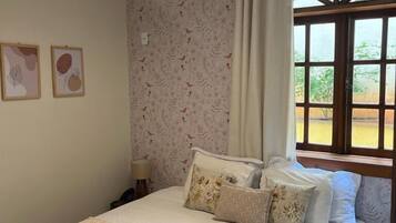 Standard Double Room | Minibar, free WiFi