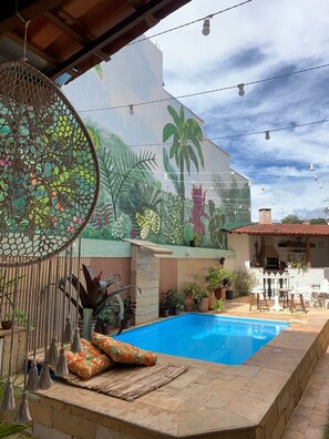 Una piscina cubierta
