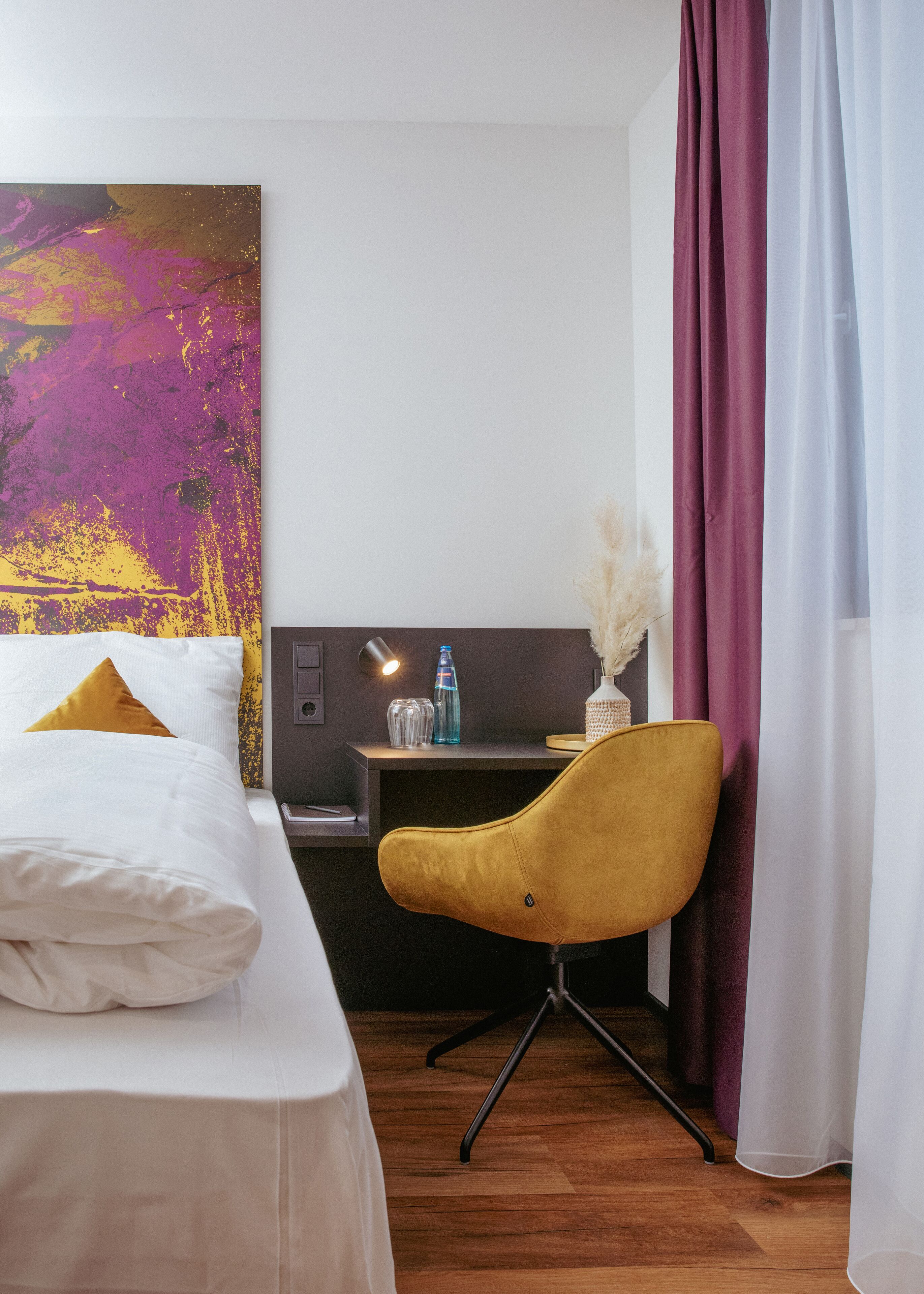 desk, blackout curtains, soundproofing, free wifi