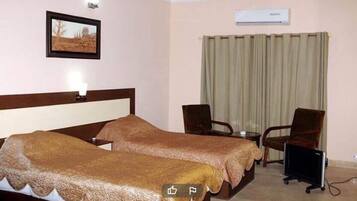 Phòng 2 giường đơn Deluxe | Bàn ủi/dụng cụ ủi quần áo, truy cập Internet không dây miễn phí