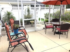 Outdoor dining