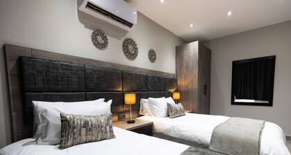 Luxe Suites Boutique Hotel