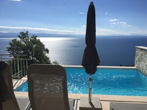 Udendørs pool