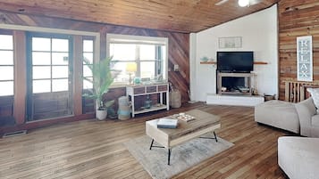 Casa (3 Bedrooms) | Servicio de la propiedad