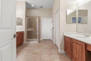 Combined shower/bathtub, hair dryer, towels - Cinnamon Beach 661 top floor penthouse oceanfront corner unit! (Palm Coast)