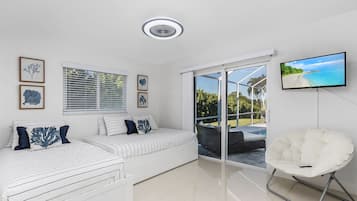 2 bedrooms, iron/ironing board, WiFi (free), bed sheets