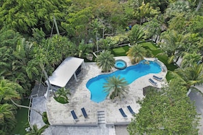 Outdoor pool, a heated pool