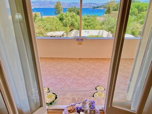 Interior - Beach Villa Petros with private pool (Kassiopi)