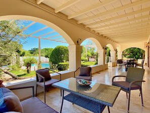 Outdoor dining - Beach Villa Petros with private pool (Kassiopi)