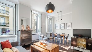 Uklassifisert bilde, 2 av 34, knapp