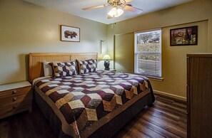 5 bedrooms, free WiFi, bed sheets, wheelchair access