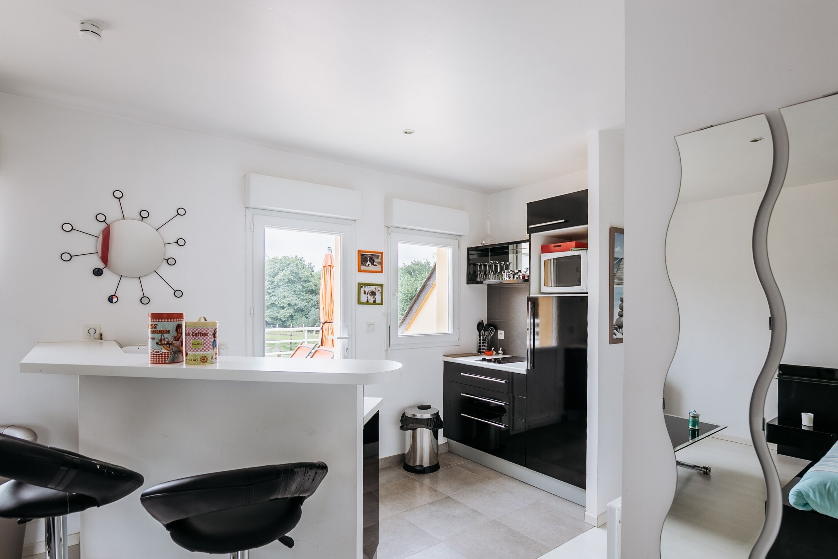 Fridge, microwave, dishwasher, coffee/tea maker