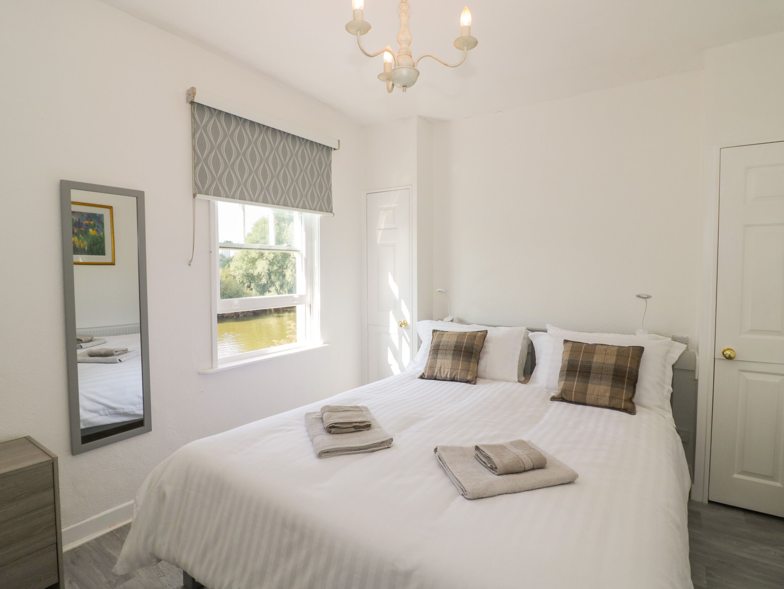 Cottage | 3 bedrooms, individually decorated, individually furnished, free WiFi