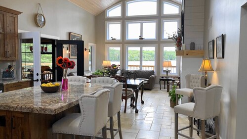 Enjoy a Cottage Dream Vacation!