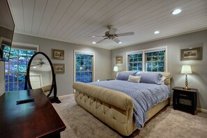 4 Schlafzimmer, Bügeleisen/Bügelbrett, kostenloses WLAN, Bettwäsche