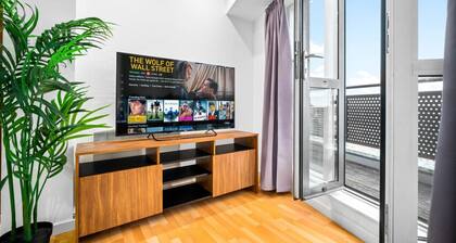 Luxury City Centre Apartment - Two Bed - Parking