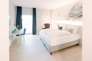 双人房(单人入住) | 高档床上用品、客房内保险箱、特色装修、特色家居