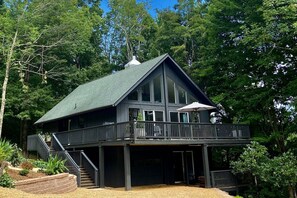 Exterior - Spruce House - 3BR home atop Seven Devils with beautiful views of Grandfather Mountain! (Banner Elk)