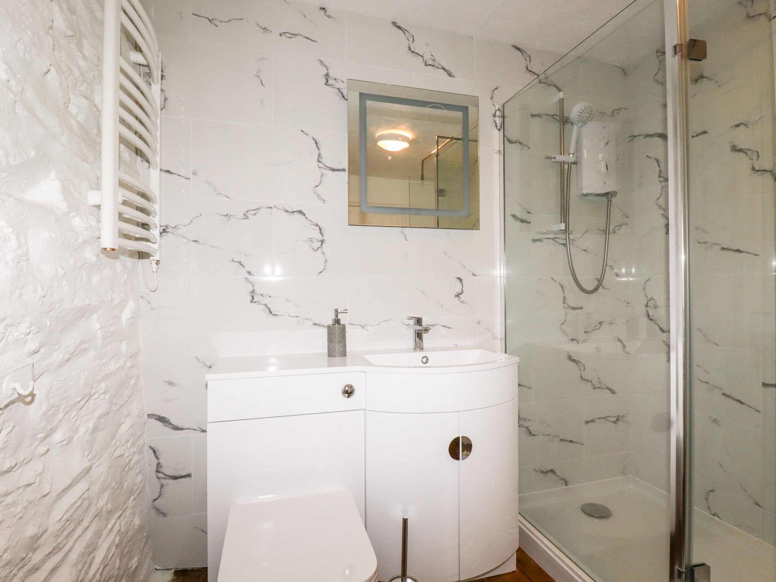 Cottage | Bathroom