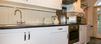 Destiny Cottage