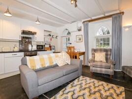 Cottage | Living room | DVD player