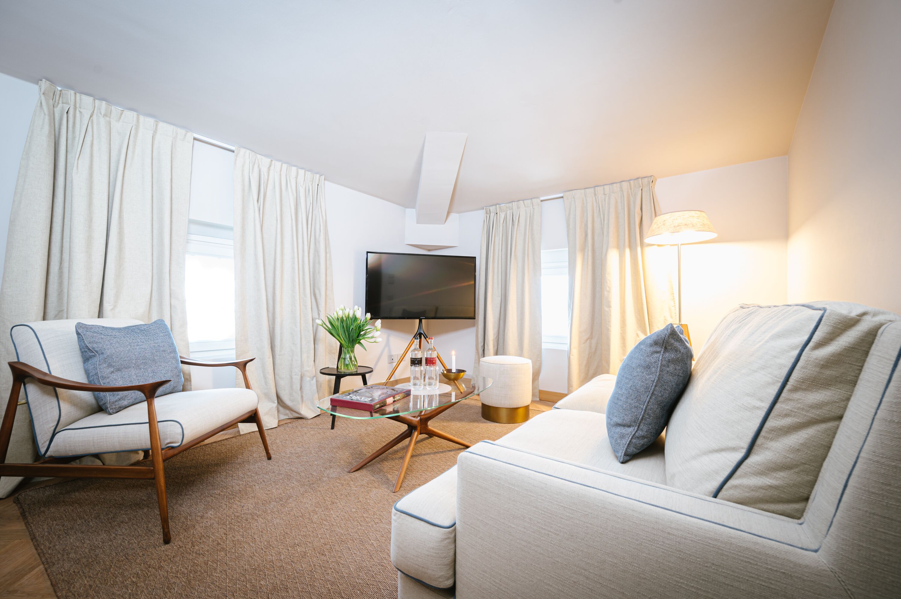 classic suite | 1 bedroom, premium bedding, minibar, in-room safe