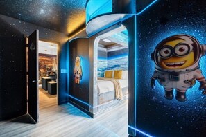 9 chambres, fer et planche à repasser, Wi-Fi, draps fournis