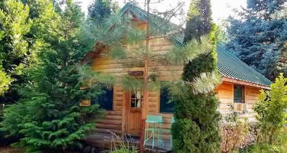 Blue Gate Cottage on the Rogue River