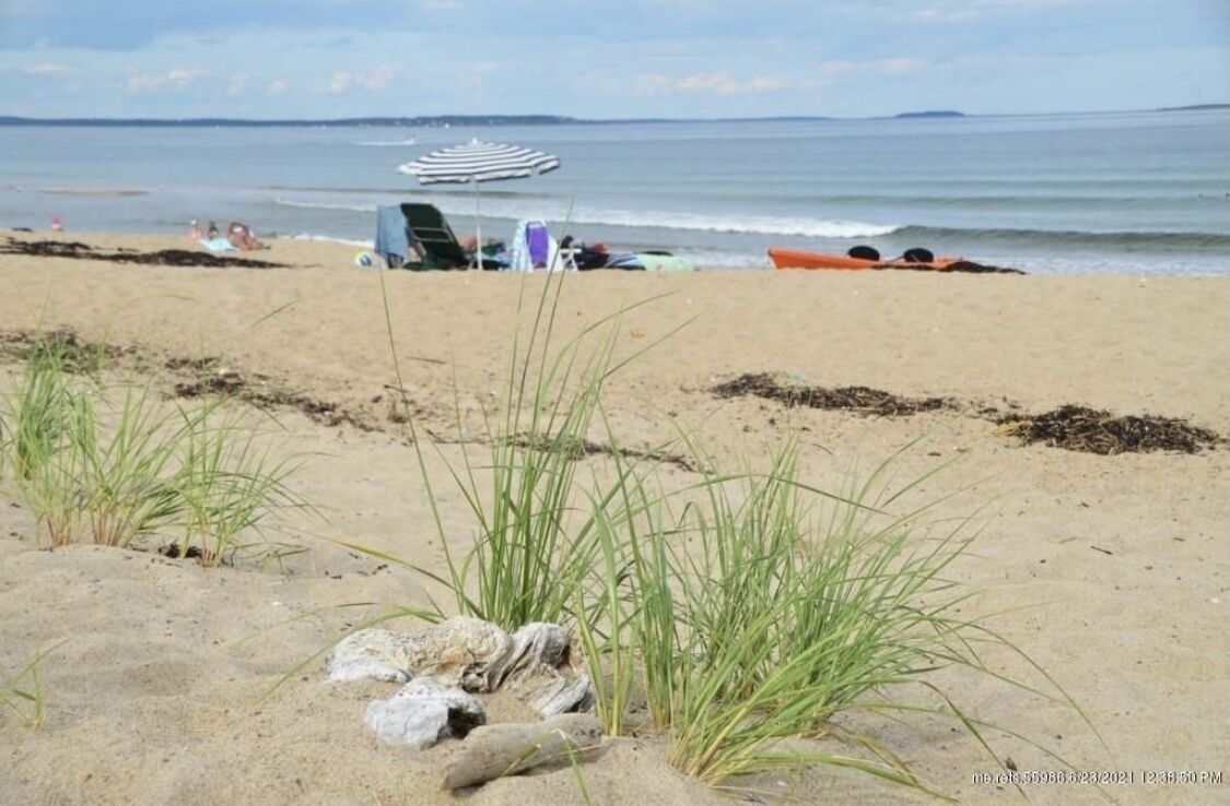 Great condo for vacation in quaint Ocean Park, ME just short walk to beach!