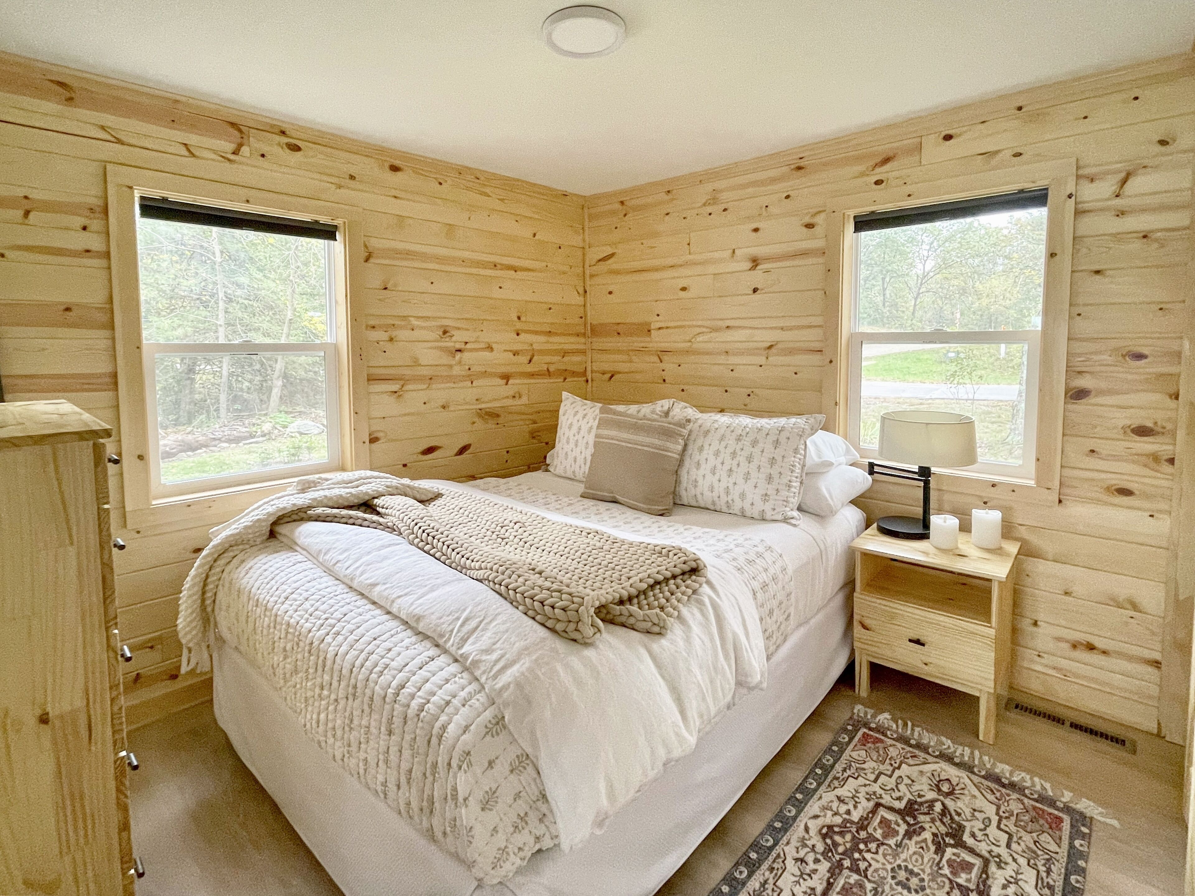 2 bedrooms, WiFi (free), bed sheets