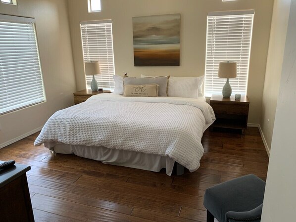 2 bedrooms, desk, iron/ironing board, free WiFi