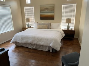 2 bedrooms, desk, iron/ironing board, free WiFi