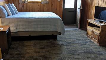 Standard Room | 1 bedroom, hypo-allergenic bedding, free WiFi, bed sheets