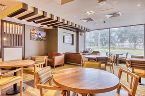 Restaurant - Premier Inn Plymouth City Centre - Derry's Cross (Plymouth)