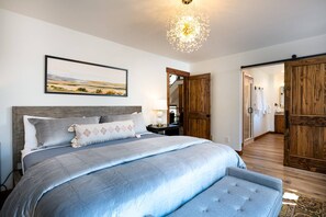 3 chambres, fer et planche à repasser, Wi-Fi gratuit, draps fournis