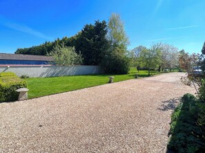 Property grounds - The Old Stables 2 - UK35616 (Winterslow, near Salisbury)