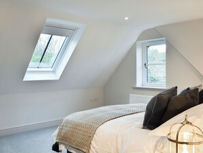 2 chambres, Wi-Fi gratuit, draps fournis