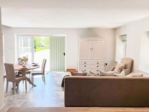 Interior - The Old Stables 2 - UK35616 (Winterslow, near Salisbury)