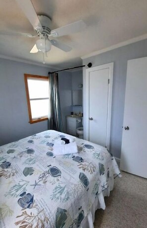 3 bedrooms, WiFi, bed sheets