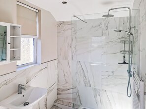 Haartrockner, Handtücher