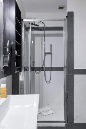 Dusche, Bidet